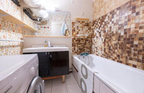 Petit Montagnard - WIFI - Parking - Terrasse - Foto 9