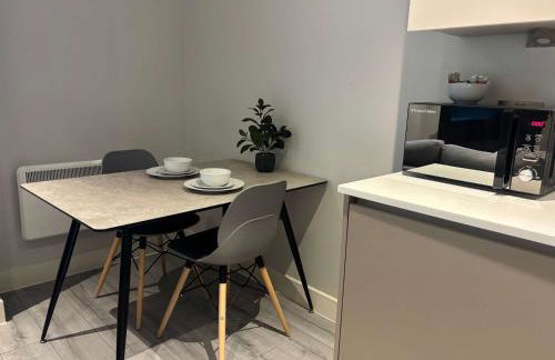 Modern Studio in Bracknell with free Parking - Photo 13