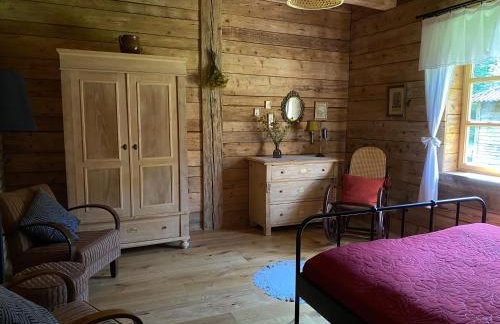 Nad Mikowym Potokiem - wydzielona część drewnianego domu z osobnym wejściem i ogrodem - Foto 24