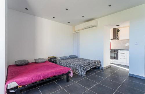 Studio Mer et Mimosa - 2 km de la plage - Foto 4