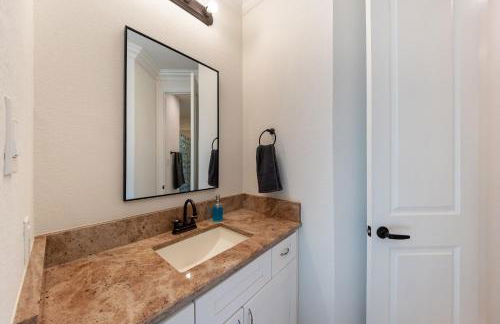 Family Home Near Lake & Local Parks - Foto 33