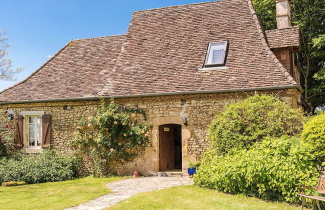 Beautiful Property With Three Houses, Three Swimming Pools, and Magnificent Views - Foto 1