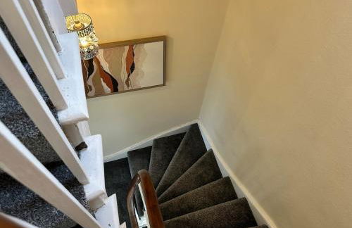 Beautiful Grade 2 Home in centre of Newcastle-St James Park FREE CITY PARKING - Foto 44