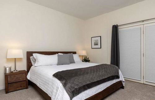 Diamond Adventure Slope Side with Foosball and Arcade at Wintergreen Resort - Foto 16