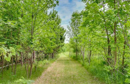 Richville Vacation Rental with Fire Pit Near Trails - Foto 18