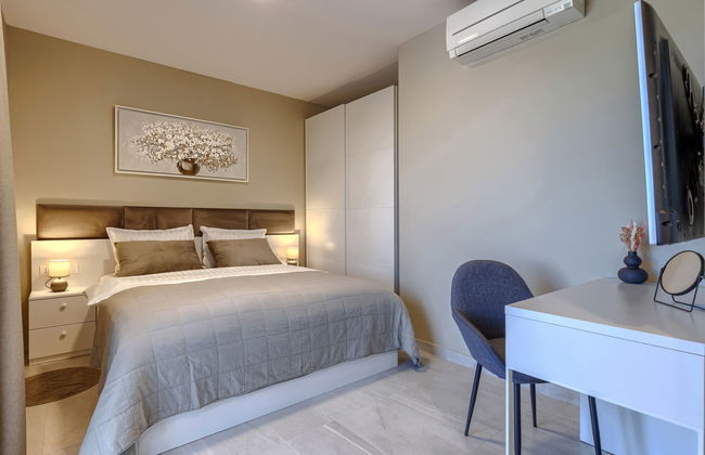 Albona Luna - Foto 27