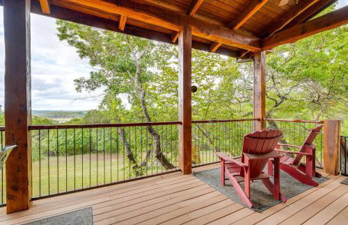 Scenic View! Lake Travis Cabin Near Pools and Marina - Foto 2
