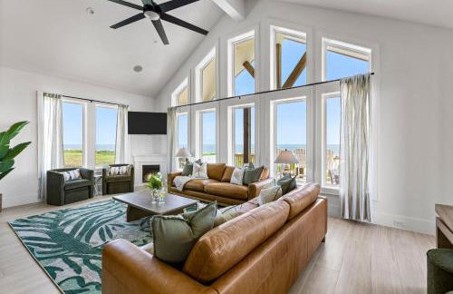 Luxury Beachfront l Private Hot Tub, Pool, & 2 Arcade Games - Foto 27