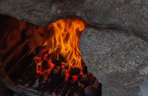 Beautiful mountain views & private hot tub - Foto 5