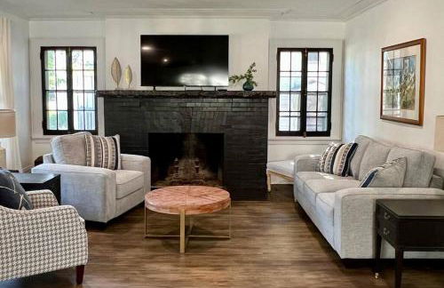 Historic Bulldog Bungalow - Foto 26