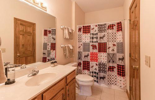 Condo with Stunning Mountain and 6th Green views near Harrahs Cherokee Bryson City - Foto 20