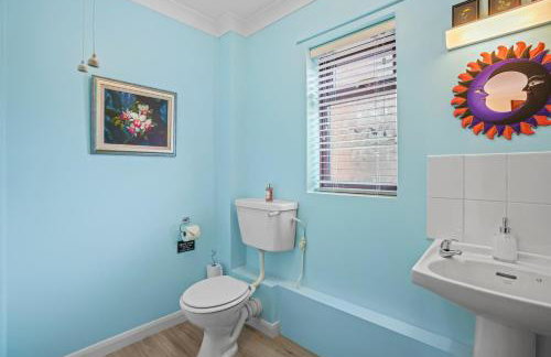 House - Sleeps 6 & Free parking - Foto 22