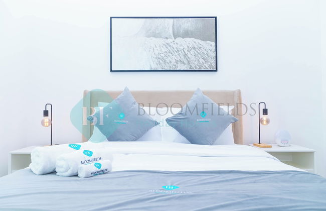 Bloomfields Fantastic 1BR in Waters edge - Photo 1