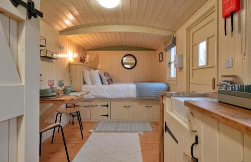 Finest Retreats - The Chicken Hut - Photo 5