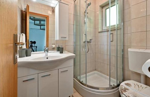 Cozy Home In Madzarevo With Kitchen - Foto 8