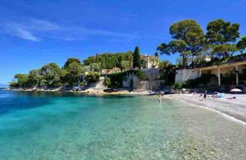 Villa d exception avec terrasse, jacuzzi, vue mer, parking, en plein cœur du village de Eze - Foto 65