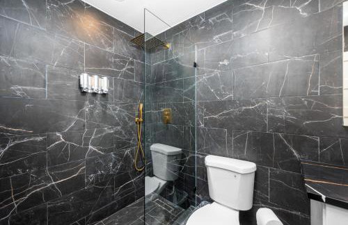 Modern Getaway with Free Parking Near Downtown and NRG - Foto 7