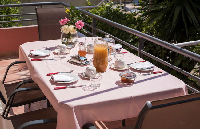 Steps to the Beach Spacious Home-Parking - Foto 35