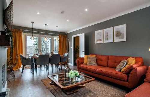 Luxury Renovated Bungalow with wheel chair access, Hot Tub and Fire Pit - Foto 11