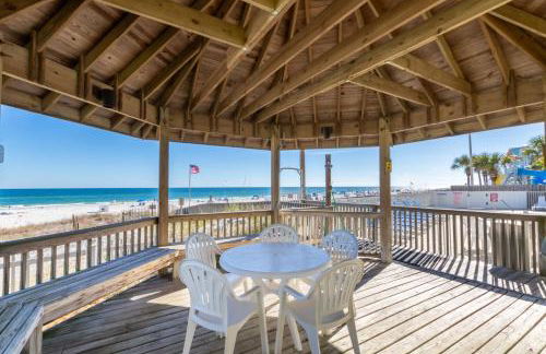 Romar Tower Beachfront Condos - Foto 24