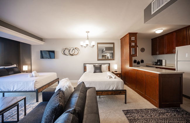 Stay together on the strip - 6 comfy beds w/view! - Foto 20