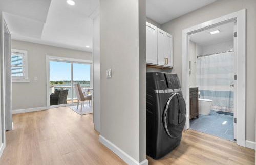 Waterfront Renovated Apartment - Foto 17