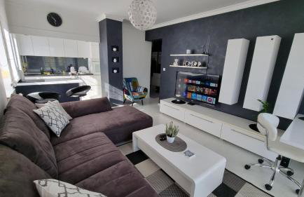 Laura Exclusive, dizajnerski uređen stan, izvrsno opremljen, self check-in - Foto 42