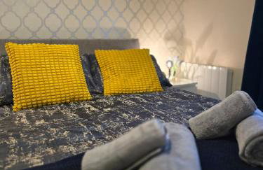 Contemporary 2-bedroom apartment with free gated parking, 2 bathrooms - for families, contractors, travellers for business and leisure - Photo 4