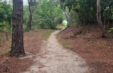 Apto 2 ambientes 1 quarto e a sala Cond Reserva do Sahy - Foto 64