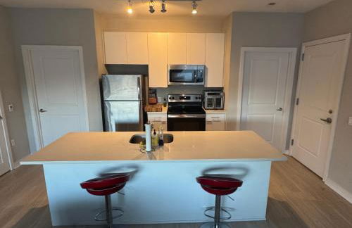 Modern Hyattsville Apartment - Walk to Metro & DC - Foto 18