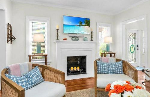 Tropical Estate w/ Guesthouse & Pool. Sleeps 8! - Foto 11