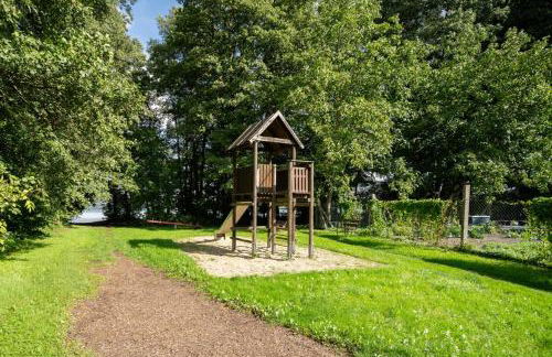 Kugelhaus Kia - Modernes Kugelhaus mit klarer Linie und Naturbezug am Tollensesee - Foto 25