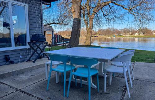 Waterfront Home with Arcade, MassageChair, Firepit, Infinity Game Table - Foto 58