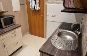 Basecamp 60 am Waldrand - für Gruppen Familien Monteure - helles 2-Zimmer-Souterrain - Frankfurt, Hanau, Gießen - kostenlose Parkplätze - Foto 30