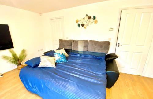 4 Bed House with Driveway Parking for 2 Cars - Rugby - Sleeps 10! Perfect for groups! - Foto 36