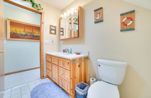 Waterfront Lake Huron Home - Private Beach! - Foto 16