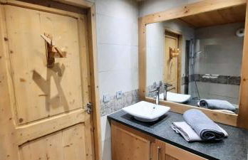 Appartement style chalet, proche remontées avec garage - Foto 33