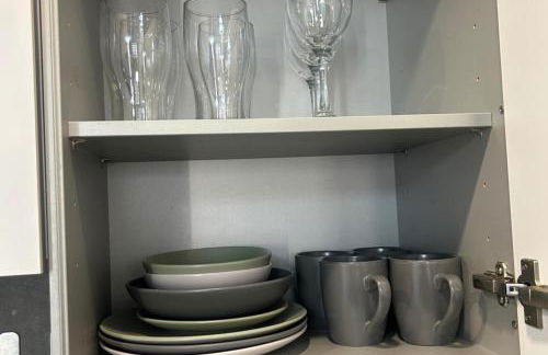 Central 1-Bed Apt for 4 Near Transport & Shops - Foto 15