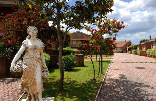 Long Stay Comfort Apartment With Backyard Rome Area Residence - Photo 49