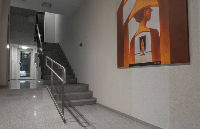 Resume Apartments - Photo 2