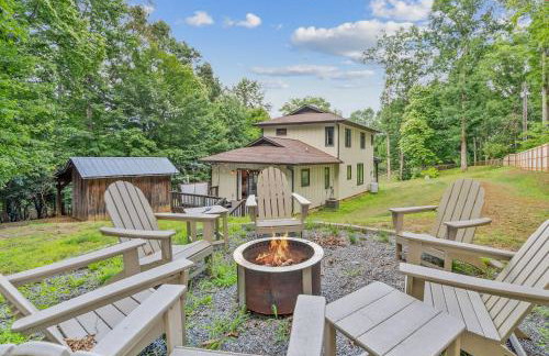 Near Asheville Hot Tub Fire Pit BBQ Sleeps 10 - Foto 54