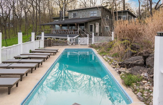 River Lodge by Avantstay 11 BR Historic Estate w/ Pool & Views of Hudson! - Foto 28