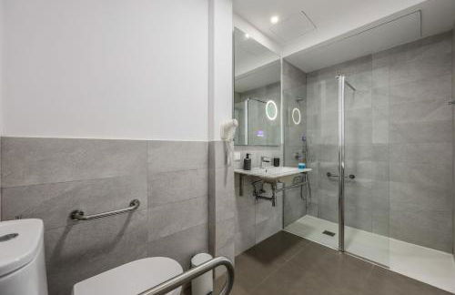 Amazinn Valencia Centro EVI Boutique - Photo 75