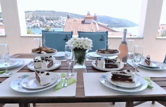 Villa Mendula Trogir - Luxury villa by the beach - heated pool - lush green garden - Photo 86