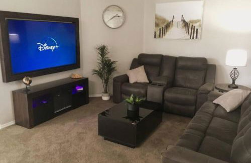 Family Villa with Private Pool near Disney Parks - Foto 8