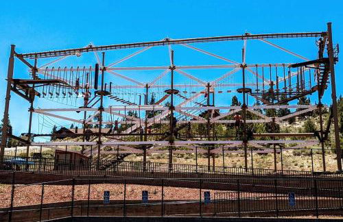 Bel Air of Big Bear - Fun & Tech & Massive Cabin - Foto 14