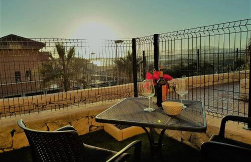 Apartamento con hermoso jardín y AC - Foto 27