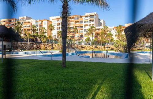 Maravilloso ático en Almerimar con piscina y parking - Foto 52