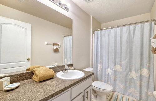 Sunny lake view villa with pool spa - close to attractions - Foto 42