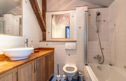 Spacieuse Ferme 6 Chambres aux Gets, 17 Pers, 4 SDB, Balcon, Wi-Fi, Parking Privé, Navette Hiver - FR-1-671-118 - Foto 22